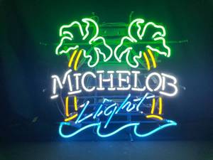 lot 46 image: Michelob Light palm tree neon