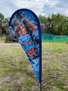 lot 120 image: Bud Light blade banner  bowhead banner, NIB