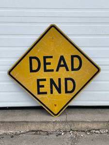 lot 140 image: Dead End street sign