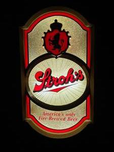 lot 149 image: Strohs Beer light up