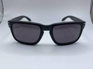 lot 113 image: Oakley Holbrook sunglasses, NEW
