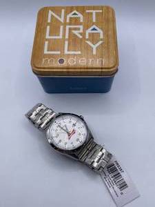 lot 152 image: Budweiser Fossil watch, NIB