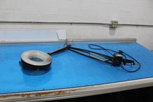 lot 38 image: Swing Arm Desk Magniffer Lamp