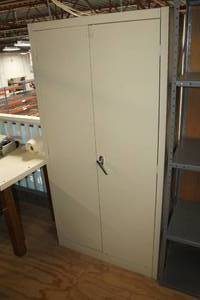 lot 72 image: Edsal Metal Storage Cabinet