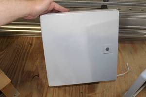 lot 82 image: Metal Electrical Box
