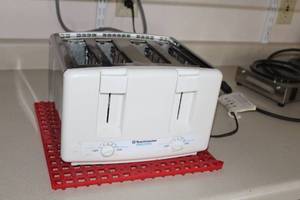 lot 112 image: Toastmaster Cool Steel 4-Slice Wide Mouth Toaster