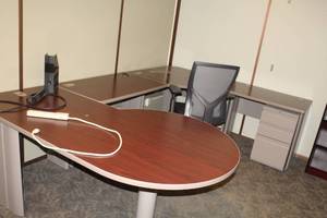 lot 309 image: Office Desk with Rolling Office Arm Chair