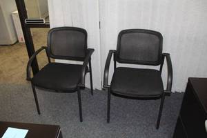 lot 313A image: Lot of (2) Padded Office Arm Chairs