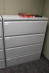 lot 332 image: Metal Lateral File Cabinet 4-drawer