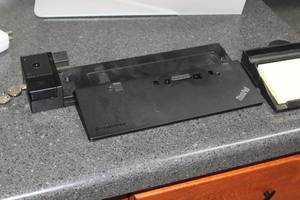 lot 344 image: Lenovo Think Pad Docking Station
