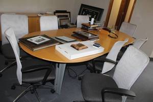 lot 352 image: Conference Table with (8) Rolling Office Arm Chairs