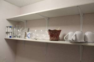 lot 357 image: Housewares - Stem Glasses, Water Glasses, Misc. Glassware, Coffee Cups