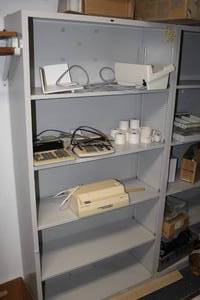 lot 380 image: Hon Metal Bookcase 5-shelf