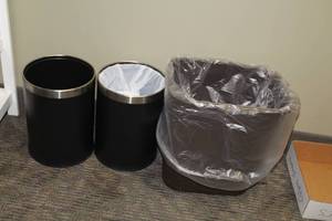 lot 383 image: Lot of (3) Trash Cans