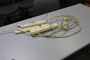 lot 427 image: Lot of (4) Multi-Plug Outlets