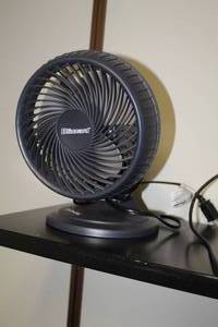 lot 351 image: Holmes 9 Vortex Table Fan