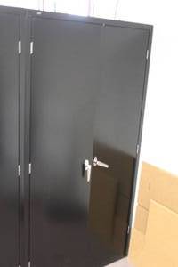 lot 461 image: Metal Office Suppy Cabinet 2-door