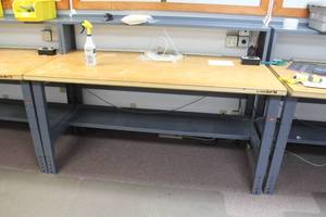 lot 463 image: MetalWood Top Work Bench with Built-In Power Strip