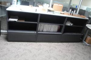lot 490 image: Storage UnitFile Cabinet