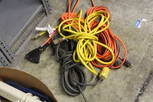 lot 163 image: Lot of (4) Extension Cords