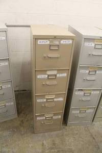 lot 181 image: Hon Metal File Cabinet 4-drawer