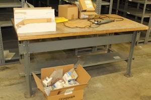lot 192 image: MetalWood Work Bench