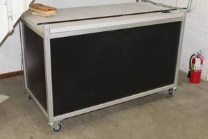 lot 206 image: Rolling Workstation