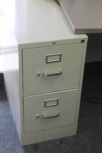 lot 613 image: File Cabinet 2-drawer