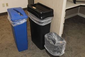 lot 640 image: Lot of (3) Plastic Garbage Cans