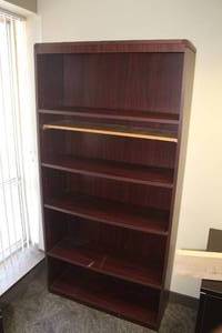 lot 650 image: Bookcase 5-shelf
