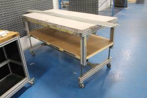 lot 702 image: Rolling Workstation
