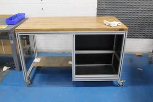 lot 703 image: Rolling Workstation