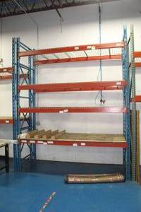 lot 728 image: Pallet Racking with (2) Uprights, (18) Beams, (18) Grates