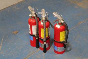 lot 734 image: Lot of (3) Fire Extinguishers