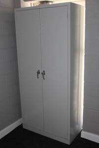 lot 803 image: Metal Storage Cabinet 2-door