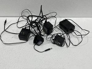 lot 14 image: Assorted Power Cords