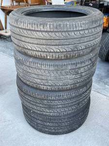 lot 70 image: 4 Yokohama Geolandar Tires