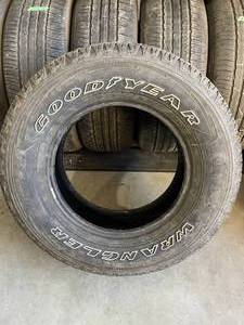 lot 83 image: Goodyear Wrangler Tire