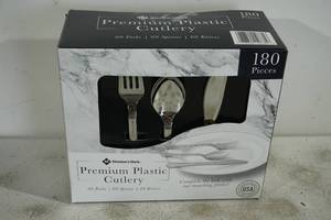 NEW Members Mark Premium Plastic Cutlery - 180 Count