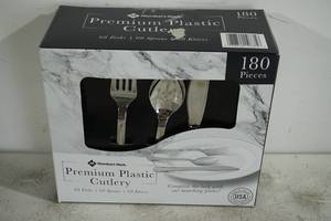 NEW Members Mark Premium Plastic Cutlery - 180 Count
