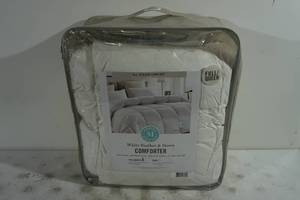 NEW Martha Stewart White Feather and Down Comforter - FullQueen