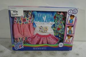 NEW Baby Alive Mix N Match Outfit Set