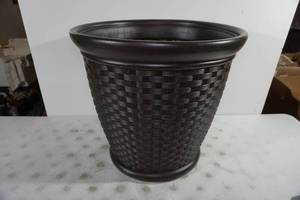 NEW Suncast Sonora 22 Decorative Planter