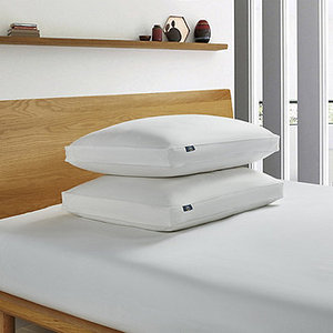 NEW Serta White Goose Feather and Down Fiber Pillows