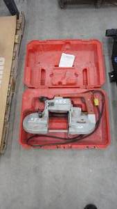 lot 3 image: Milwaukee Band Saw In Case