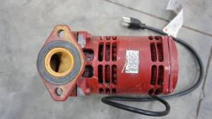 lot 58 image: Bell & Gossett Booster Pump-PL-36