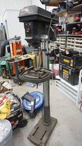 lot 60 image: Craftsman 15 Inch Drill Press