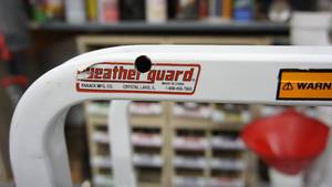lot 64 image: Weatherguard Refrigerant Tank Rack