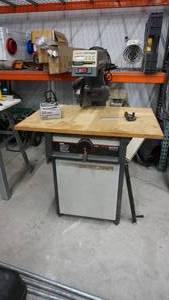 lot 92 image: Craftsman Radial Saw    2 12 HP