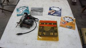 lot 108 image: Craftsman Blades-Jigsaw Blade Set-Craftsman Molding Heads-Craftsman Jig Saw--4 Items